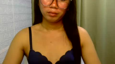 Snapshot of sexygal_andrea chatting on October 16, 12:57 am sexygal_andrea online show from October 16, 12:57 am