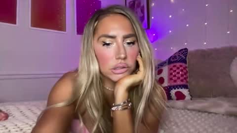 Ashley Love online show from April 21, 8:21 am