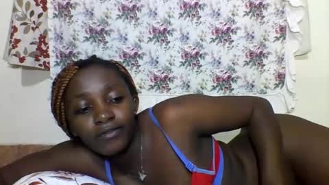 Snapshot of sexyjoane chatting on February 1, 11:48 pm JOAN online show from February 1, 11:48 pm