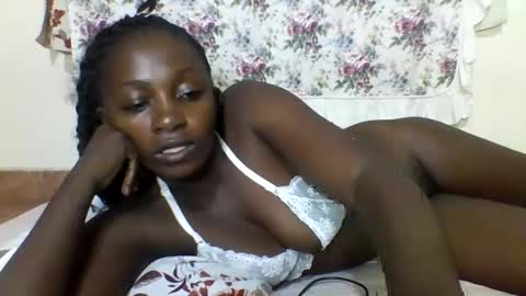 Snapshot of sexyjoane chatting on February 23, 12:26 am JOAN online show from February 23, 12:26 am