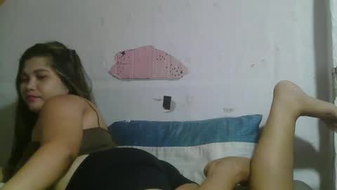 Snapshot of sexykittymom chatting on February 19, 2:12 am sexykittymom online show from February 19, 2:12 am