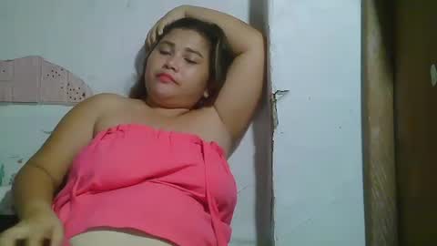Snapshot of sexykittymom chatting on March 4, 7:54 pm sexykittymom online show from March 4, 7:54 pm