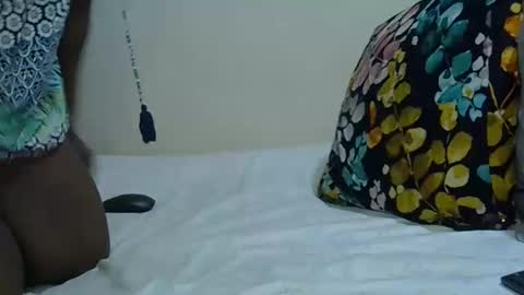 Snapshot of sexylinaa_ chatting on October 26, 10:43 am Sexylina online show from October 26, 10:43 am