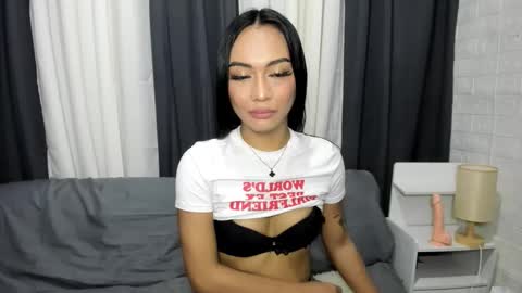 Snapshot of sexylovesappira chatting on September 29, 6:02 pm maxine online show from September 29, 6:02 pm