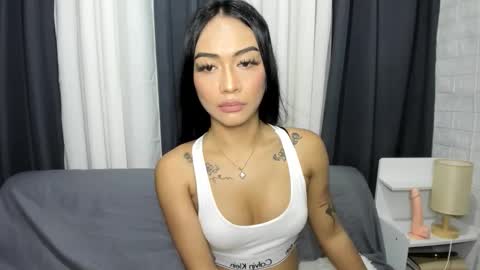 Snapshot of sexylovesappira chatting on October 1, 7:02 am maxine online show from October 1, 7:02 am