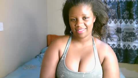 sexylucy33 online show from February 1, 9:35 pm