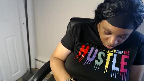 SexyMona online show from April 24, 3:59 pm