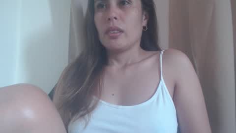 Snapshot of sexymye chatting on September 22, 5:17 am sexymye online show from September 22, 5:17 am