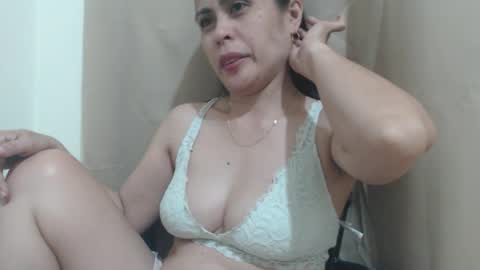 sexymye online show from February 28, 10:47 am