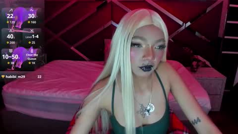 Snapshot of sexynaf chatting on September 13, 9:12 pm N A F online show from September 13, 9:12 pm