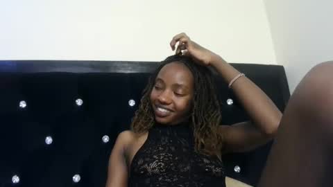 nanaa online show from February 9, 8:55 pm