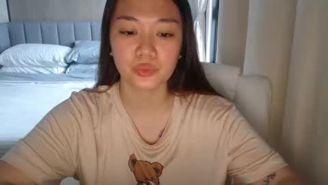 Snapshot of sexypenguin13 chatting on December 2, 10:16 am sexypenguin13 online show from December 2, 10:16 am