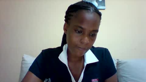 Snapshot of sexyqueen3457132 chatting on January 21, 7:28 pm DOVY ACHIENG online show from January 21, 7:28 pm