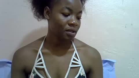 sexyshaz22 online show from April 26, 10:29 pm