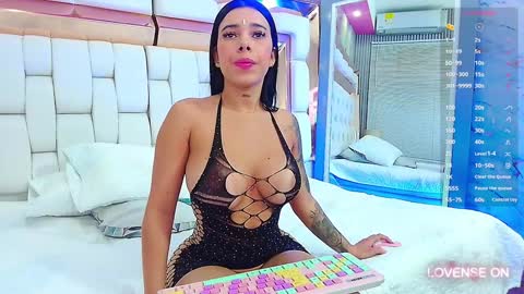 Snapshot of sexysister_ chatting on January 30, 12:06 pm Kendall online show from January 30, 12:06 pm