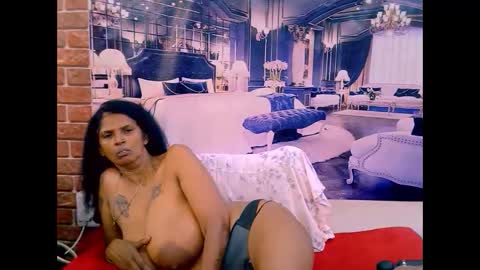 sexyva4u2luv online show from April 25, 1:41 pm