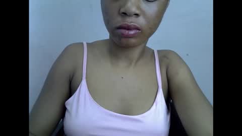 sexyxpeach online show from March 2, 2:44 am