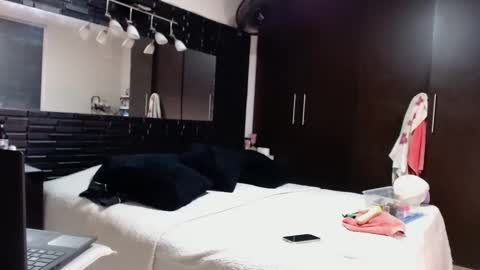Snapshot of sexyycutedoll chatting on October 1, 2:05 am sexyycutedoll online show from October 1, 2:05 am