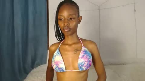 sexyzuriel online show from June 8, 5:57 pm