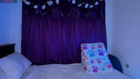 Shaira Clark online show from July 9, 2:47 am
