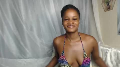 Snapshot of shaky396294 chatting on October 4, 4:00 pm shaky xxx online show from October 4, 4:00 pm
