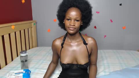 Snapshot of shaky396294 chatting on February 10, 7:36 am shaky xxx online show from February 10, 7:36 am
