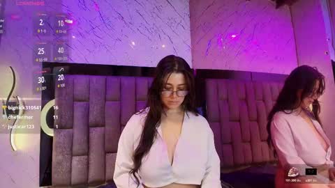 shalyn_lux online show from November 23, 5:21 am