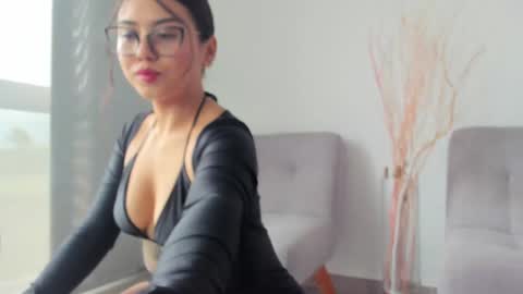 onlyfans shanabellucy online show from December 27, 4:55 pm