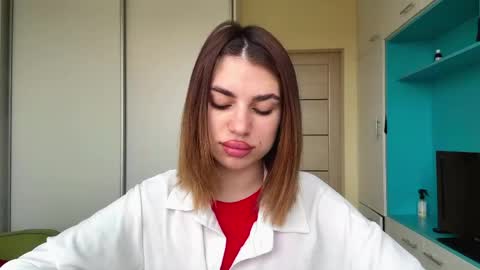 Lia online show from April 20, 9:12 am