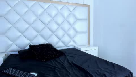 shanelle7 online show from November 24, 2:08 pm