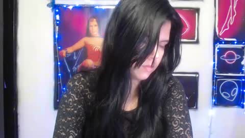 Snapshot of shanellmoore chatting on February 13, 9:41 am Shanell Moore online show from February 13, 9:41 am