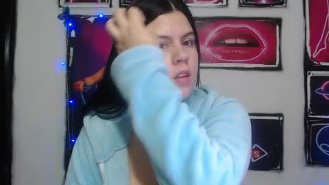 Snapshot of shanellmoore chatting on March 1, 10:34 am Shanell Moore online show from March 1, 10:34 am