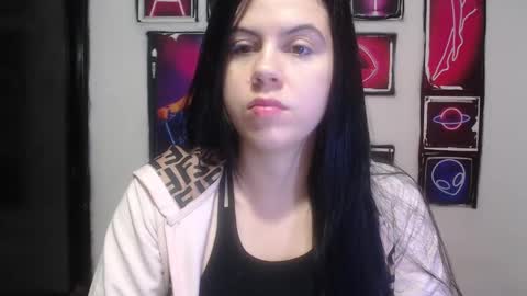 Snapshot of shanellmoore chatting on December 4, 12:36 pm Shanell Moore online show from December 4, 12:36 pm