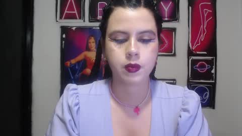 Snapshot of shanellmoore chatting on December 20, 7:17 pm Shanell Moore online show from December 20, 7:17 pm