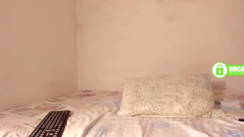 Snapshot of shaniblack chatting on February 25, 10:09 pm Danna online show from February 25, 10:09 pm