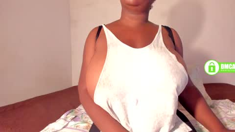 Snapshot of shannick03 chatting on February 5, 1:15 am shack03 online show from February 5, 1:15 am