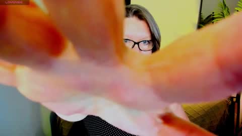 Shannon online show from April 23, 1:13 pm