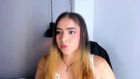Snapshot of shanntal__ chatting on October 6, 7:29 pm Shanntal online show from October 6, 7:29 pm