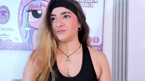 Snapshot of shanntal__ chatting on October 18, 3:59 pm Shanntal online show from October 18, 3:59 pm