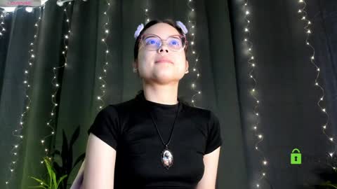 Snapshot of shantalcerezo chatting on January 15, 7:55 pm Cat-FOLLOWME and we talk IGshantal cerezo online show from January 15, 7:55 pm