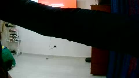 Snapshot of shantaldumont chatting on September 8, 9:14 pm shantaldumont online show from September 8, 9:14 pm