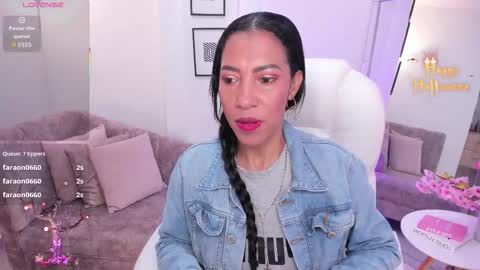 Shantall wills online show from October 22, 6:57 pm