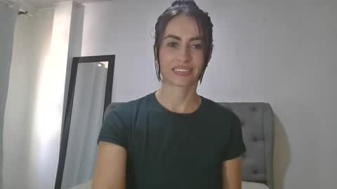 shantal online show from April 9, 2:44 pm