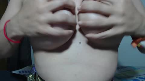 sharickleon11 online show from March 1, 10:10 pm