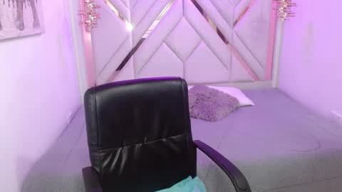 Sharllote online show from April 21, 7:54 pm