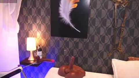 Sharom  online show from October 30, 7:48 pm