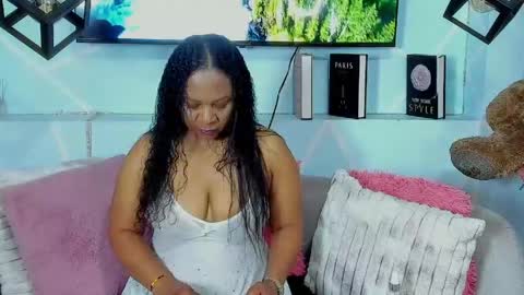 Sharon Noa online show from April 24, 3:26 pm