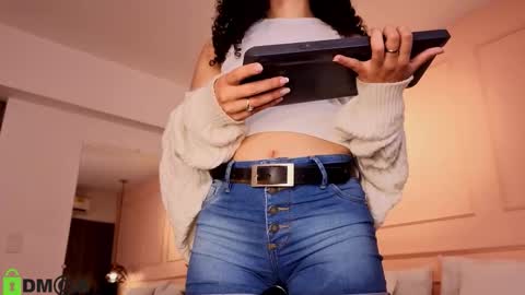 Sharon online show from December 2, 4:03 am