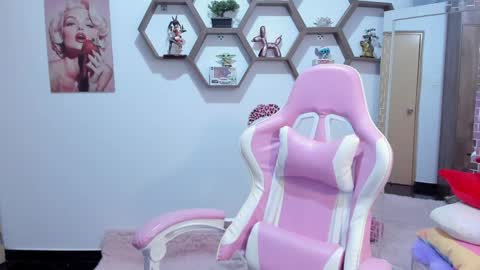 Sharon online show from April 24, 11:18 pm