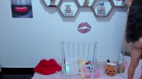 Snapshot of sharonsander1 chatting on October 4, 12:49 am Sharon online show from October 4, 12:49 am